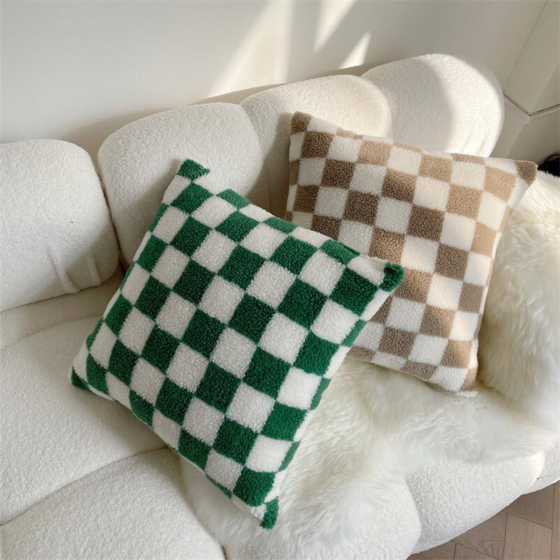 Skanto | Plush fleece rutete putevar