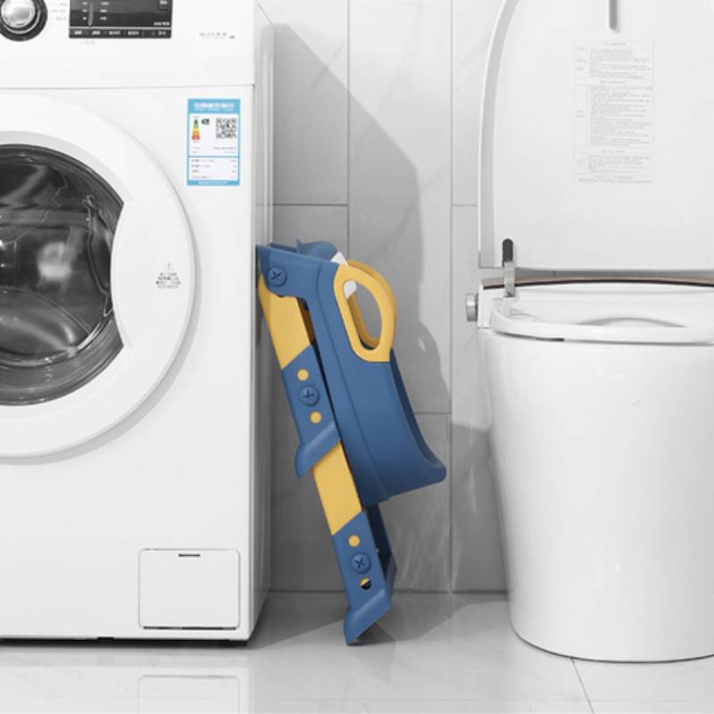 Skanto | Sammenleggbar Potty Trainer Sete med Stige for Småbarn