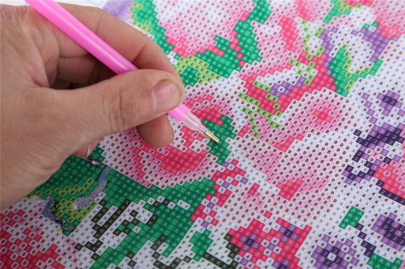 Diamond Painting LED Penn | Skanto