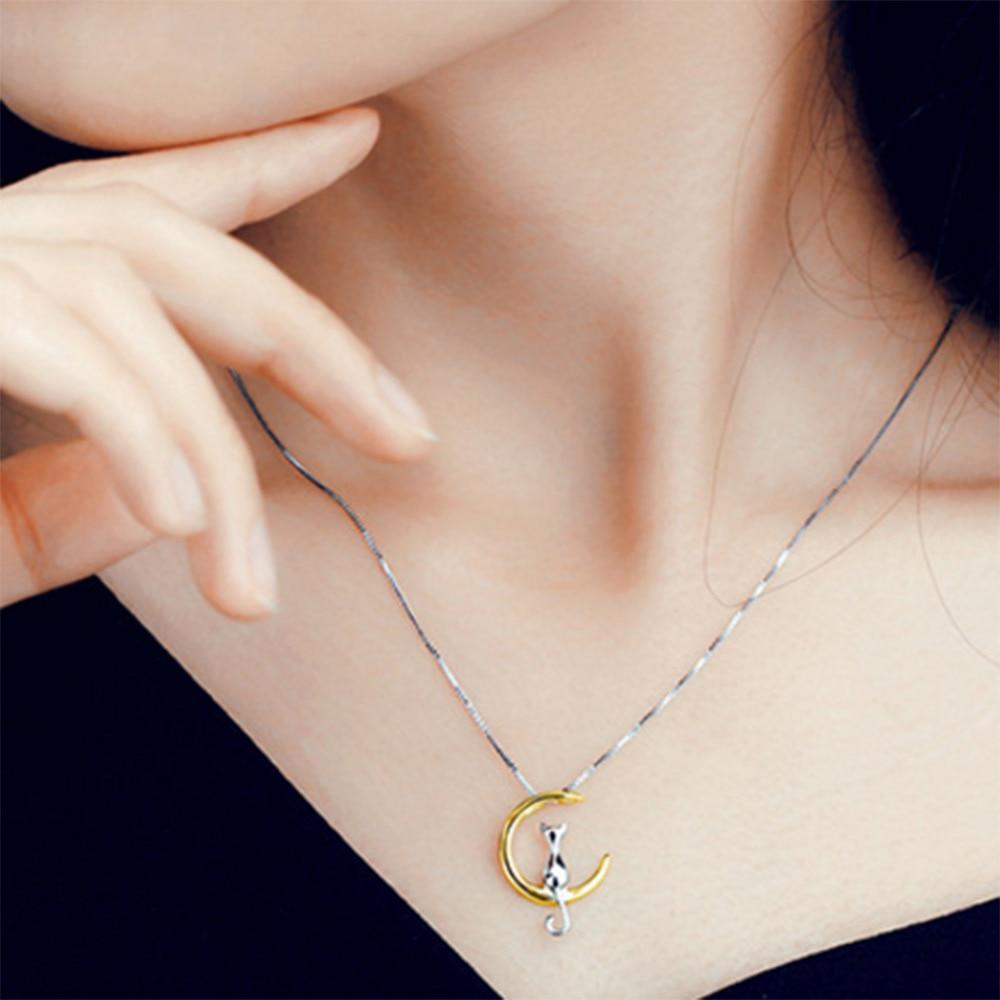 Kat - Moon Swing Necklace | Skanto