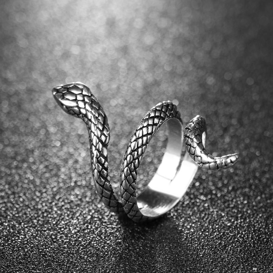 Covet - Serpentine Ring | Skanto