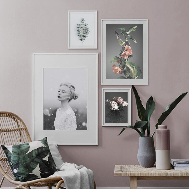 Moderne rosa blomstermaleri «Jomfruens fred» – lerretsbilde