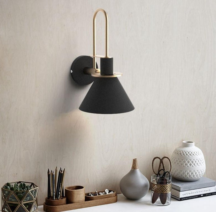 Salena - Moderne Vegglampe | Skanto