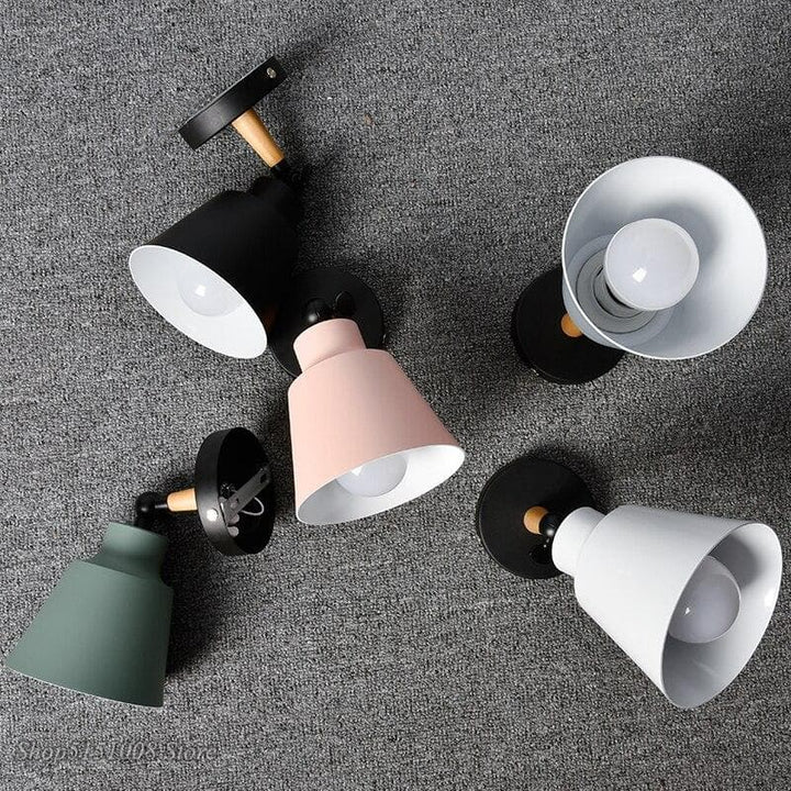 Skanto | RoyaleGlow Sleek Modern Wood Wall Lamp - Moderne Hjemmelys