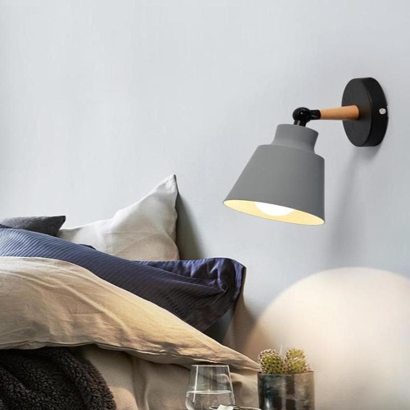 Skanto | RoyaleGlow Sleek Modern Wood Wall Lamp - Moderne Hjemmelys