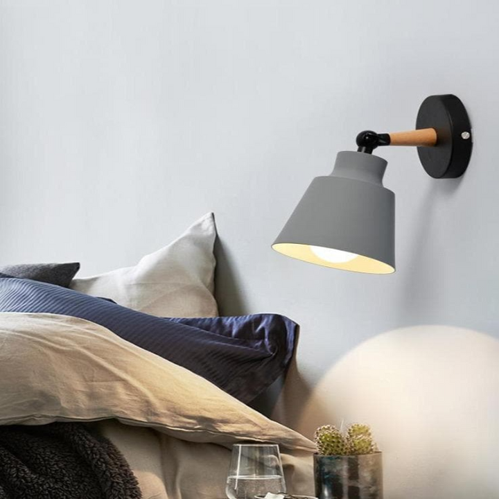 Skanto | RoyaleGlow Sleek Modern Wood Wall Lamp - Moderne Hjemmelys