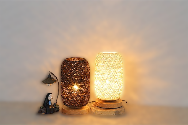 Skanto | Bordlampe laget av rotangtre
