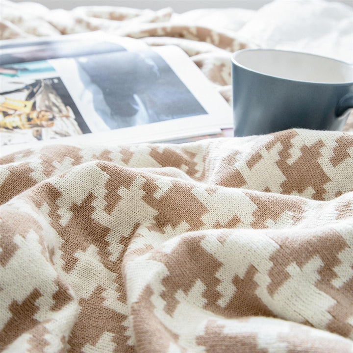 Skanto | PlaidLuxe Houndstooth Kasteteppe | Rutete Design | Myk & Koselig | Ulike Størrelser