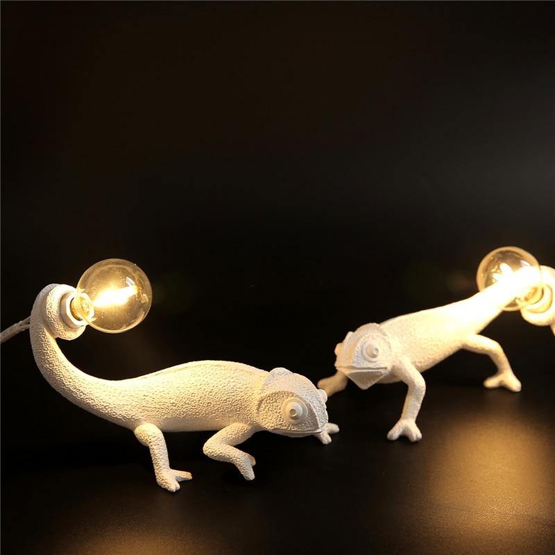 Nordic Modern Chameleon Lizard Desk Light | Skanto