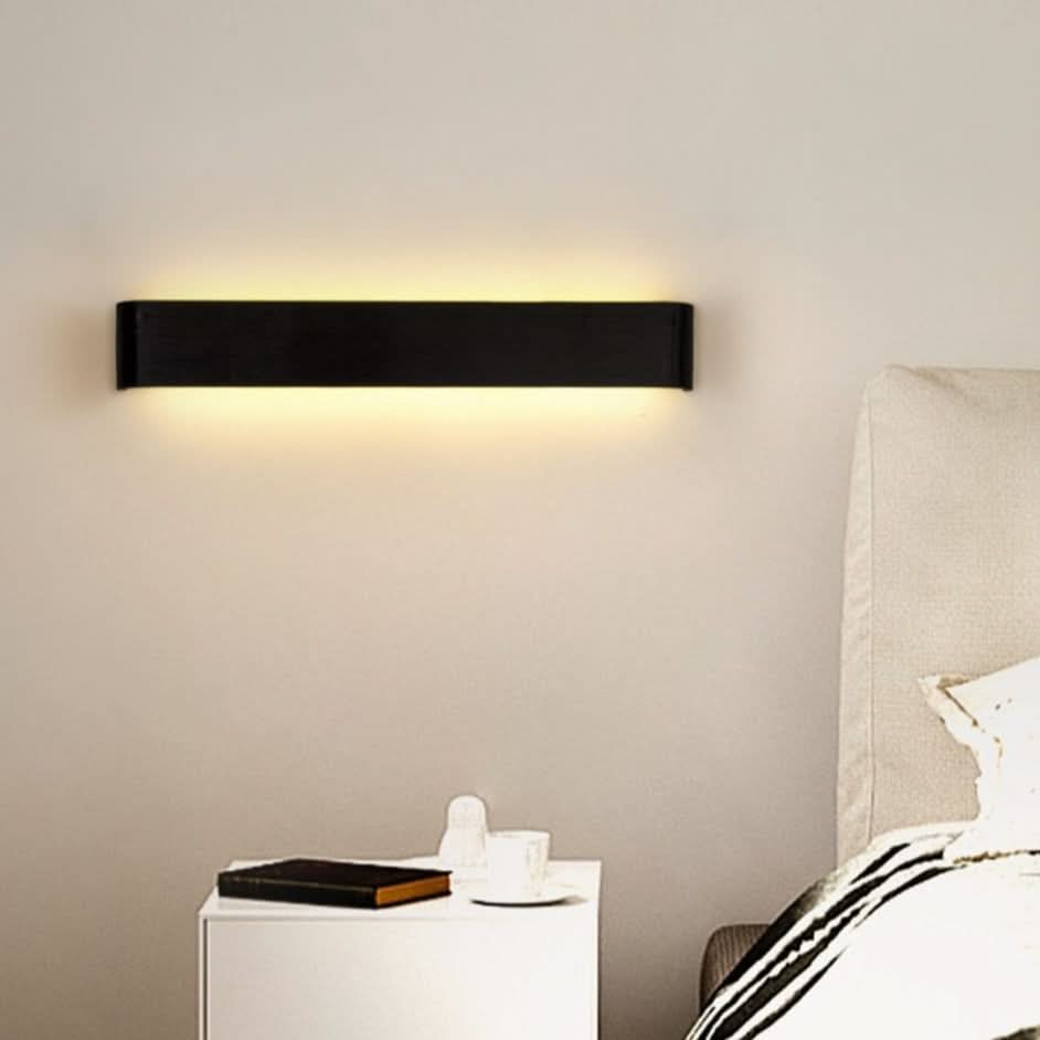 Skanto | Moderne LED Vegglampe – Slank Svart Aluminiumslys
