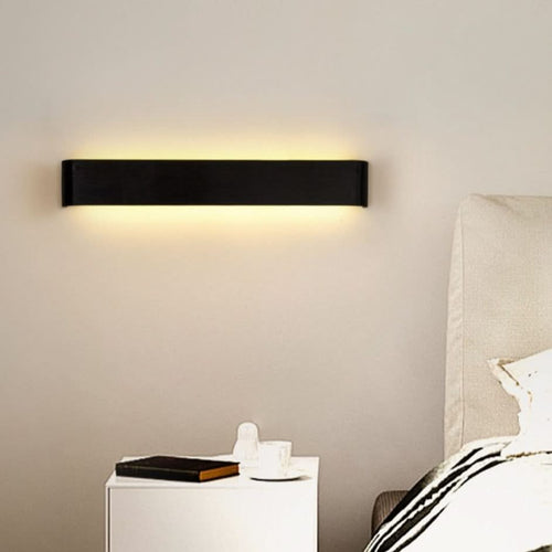 Skanto | Moderne LED Vegglampe – Slank Svart Aluminiumslys