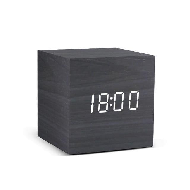 Skanto | LED Vekkerklokke i Tre Kubusform