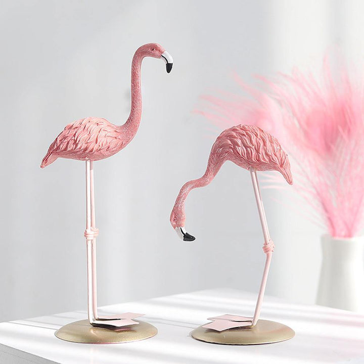 FlamingoGrace Elegant Flamingo Harbor Statue Skanto