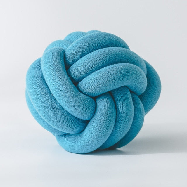Knot Ball Cushion | Skanto