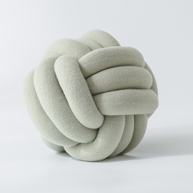 Knot Ball Cushion | Skanto