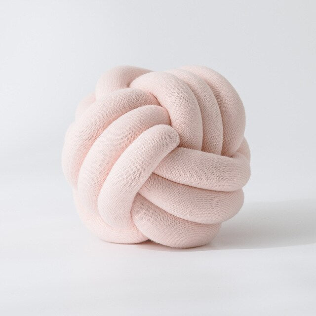 Knot Ball Cushion | Skanto