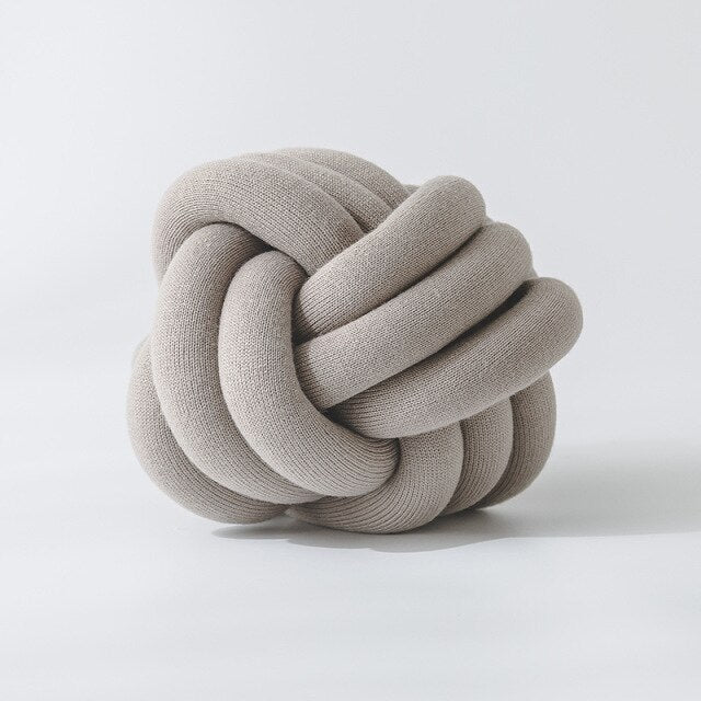 Knot Ball Cushion | Skanto