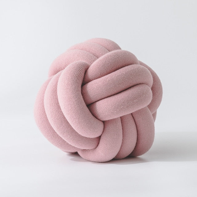 Knot Ball Cushion | Skanto