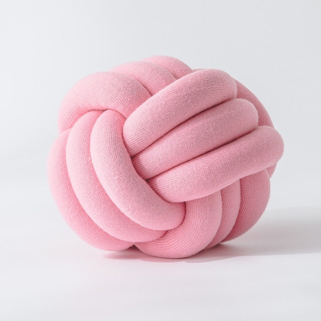 Knot Ball Cushion | Skanto