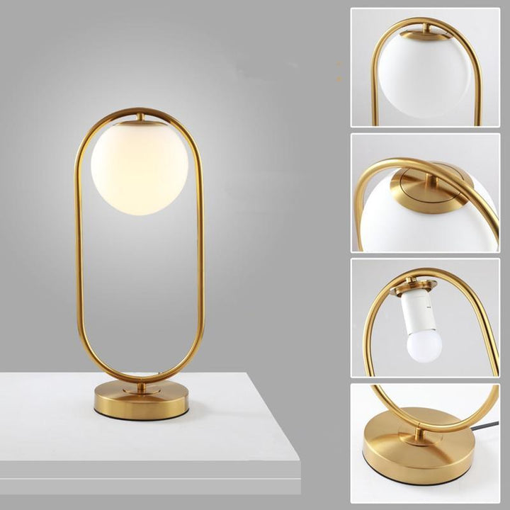 Skanto | Moderne Glasskule Bordlampe