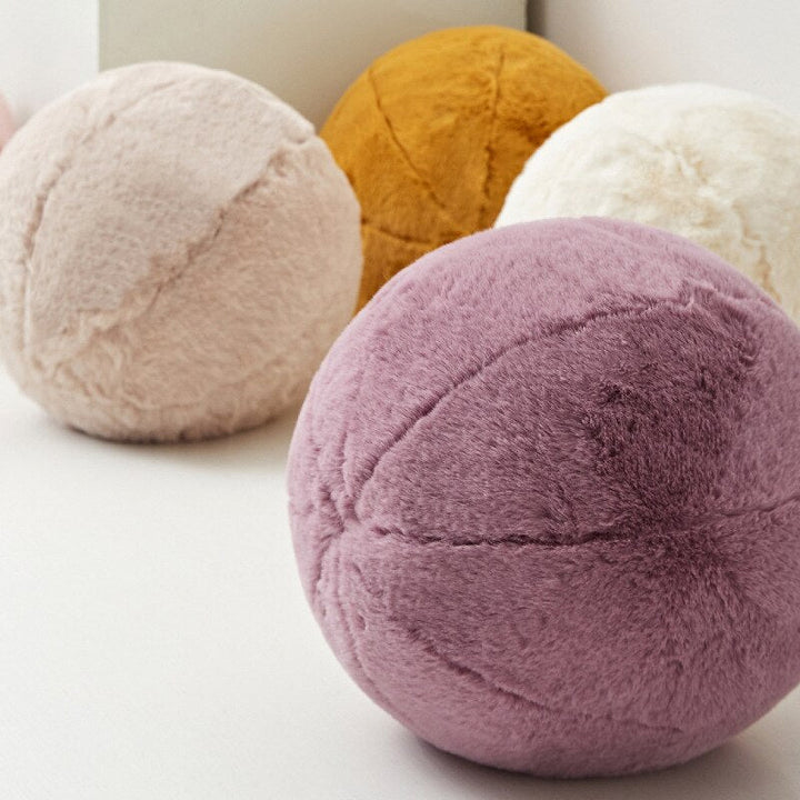 Short Fur Ball Pute | Skanto