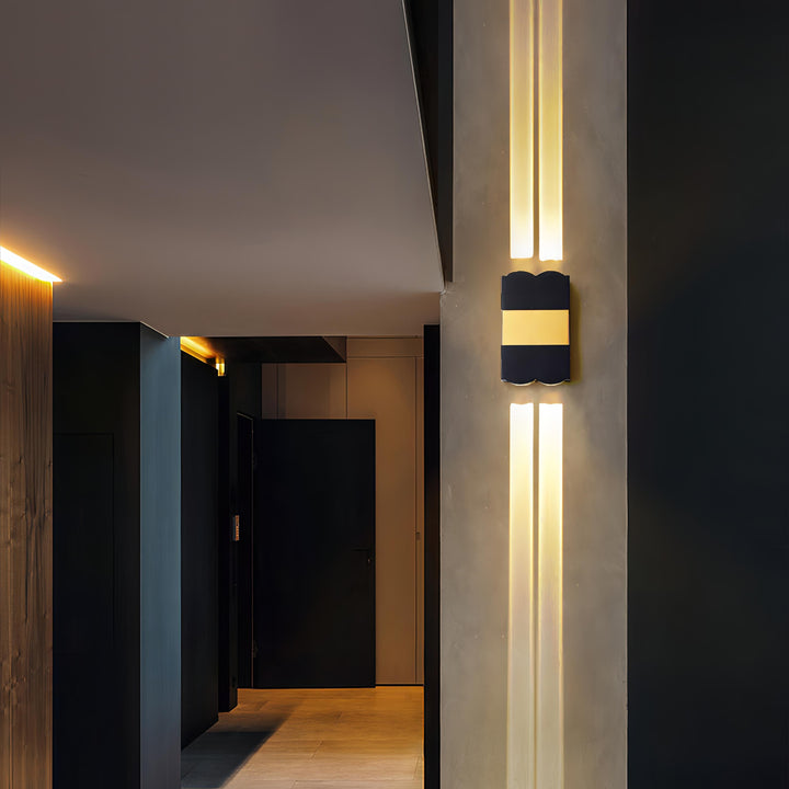 Vana - IP54 Vanntett Utendørs Vegg Spotlight i Aluminium | Skanto