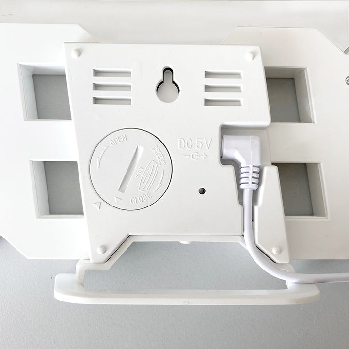 3D LED Moderne Digital Vekker Veggklokke | Skanto