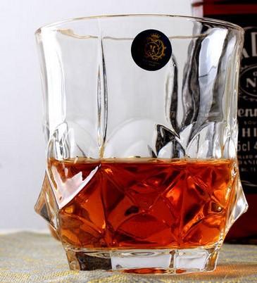 Churchill - Whiskey/Vin Glasser | Skanto