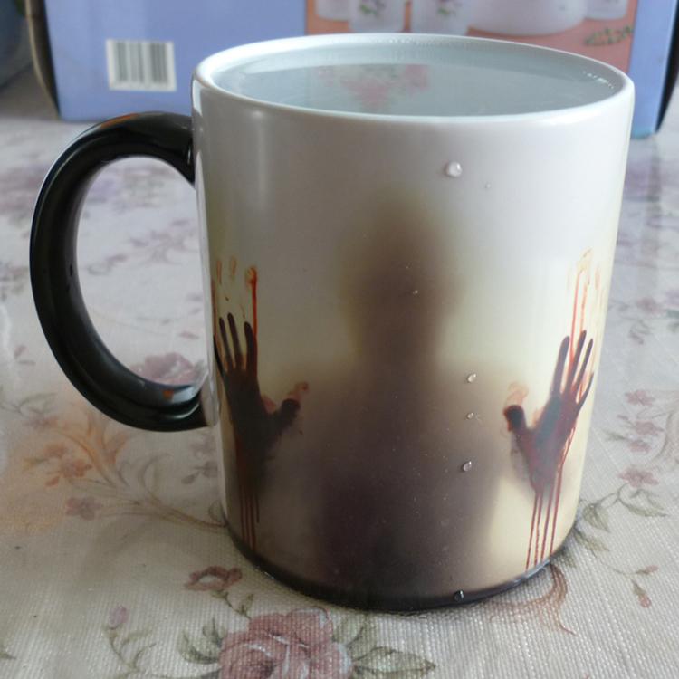 Heat Sensitive Bloody Hands Mug | Skanto