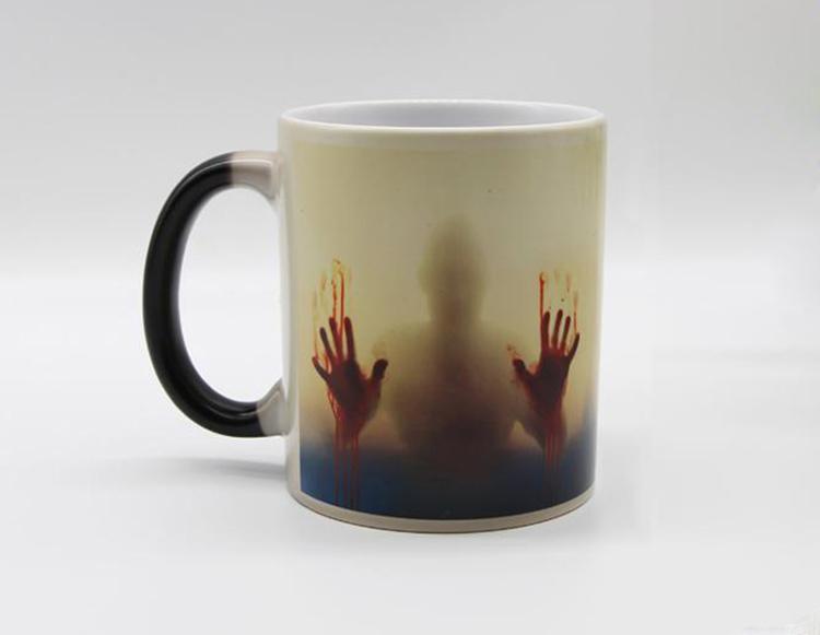 Heat Sensitive Bloody Hands Mug | Skanto