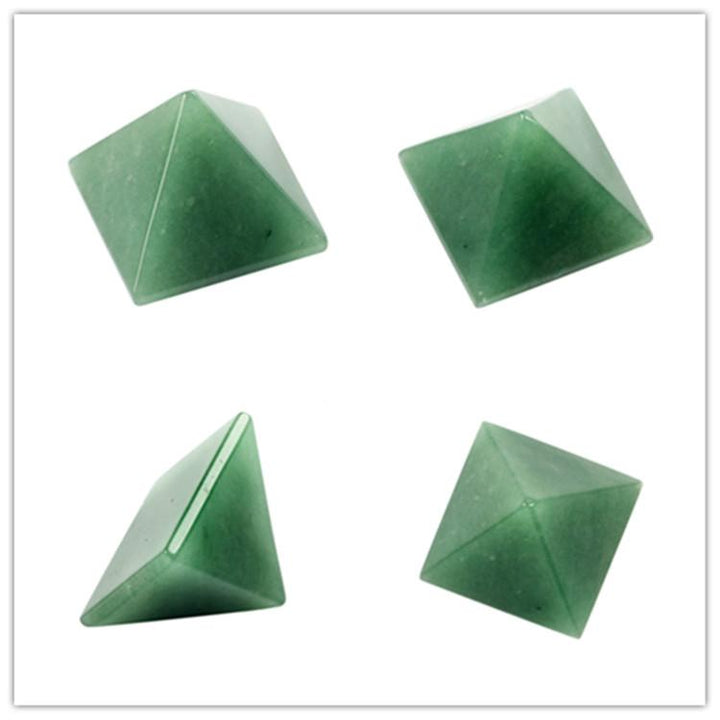 Pyramid Chakra Healing Reiki Crystal | Skanto