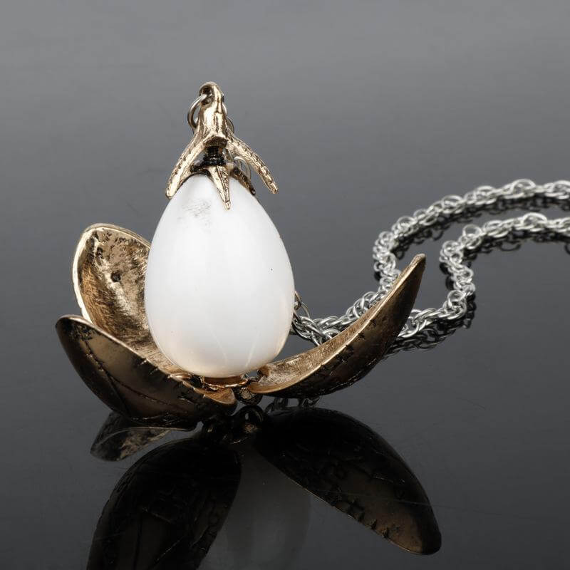Skanto | Fire Dragon Egg Necklace