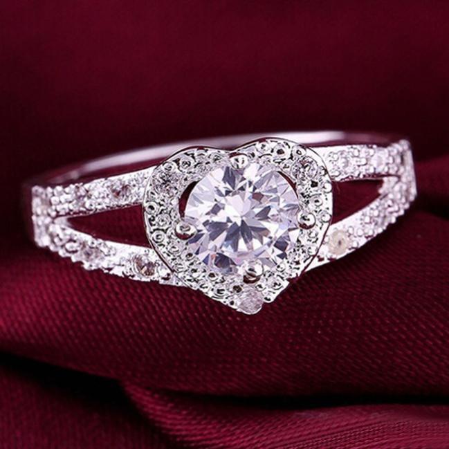 Sterling Silver Crystal Heart Ring | Skanto