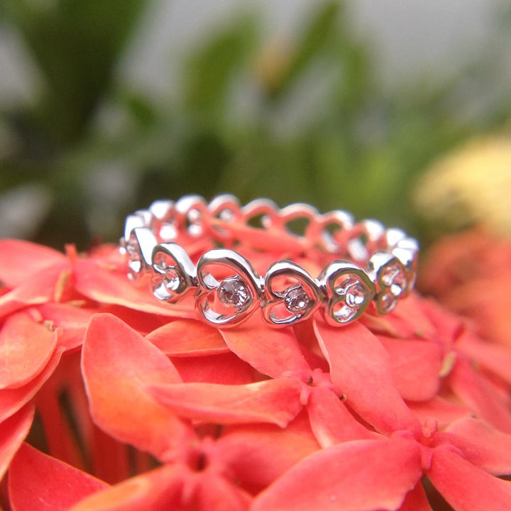 Crystal Heart Chain Ring | Skanto