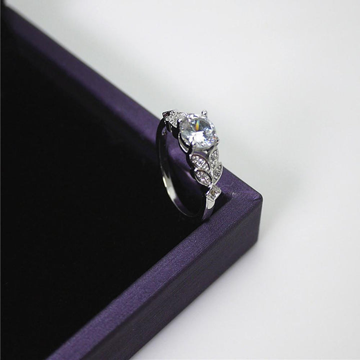 Crystal Center Flower Ring | Skanto
