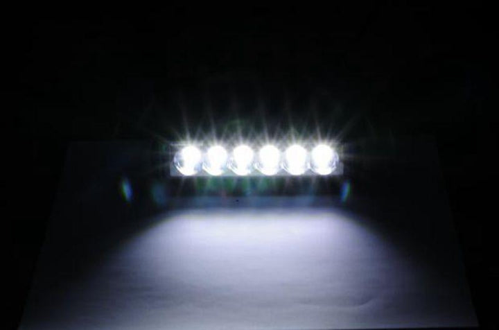 Skanto | 6 tommers 24W Enkel rad LED Lysbar Vanntett Offroad Biler