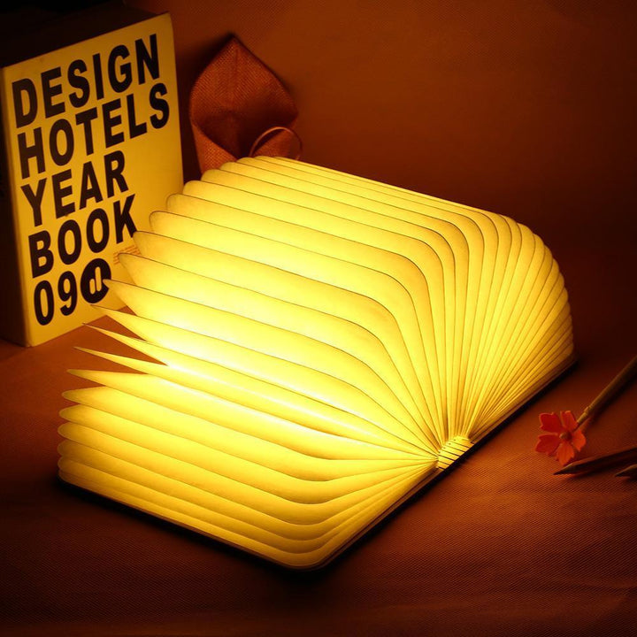 Skanto | LED Foldbar 360 Tre Bok Nattlampe Skrivebord Lys USB Oppladbar