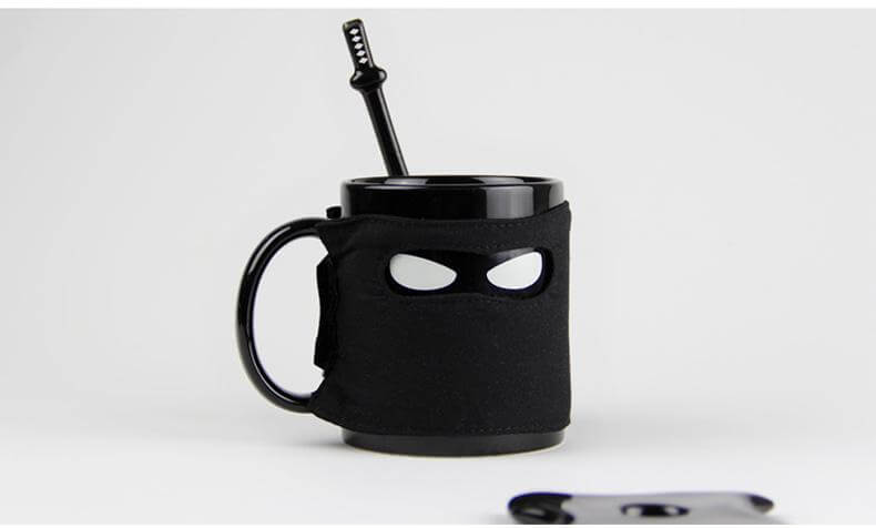 Skanto | Kreativ Ninja Keramisk Kopp med Maske, Sverd og Skje