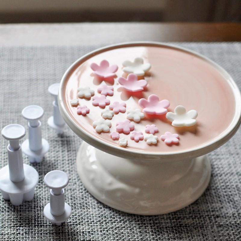 4-delt sett - Plomme blomst form kake dekorering verktøy | Skanto