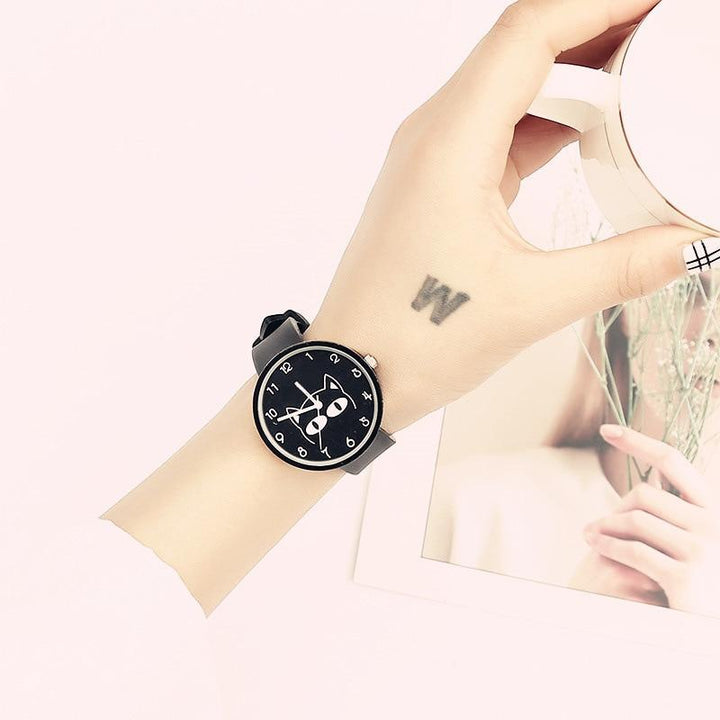Skanto | Svart Minimalistisk Katteelsker Glede Designer Kvinnetidtakere