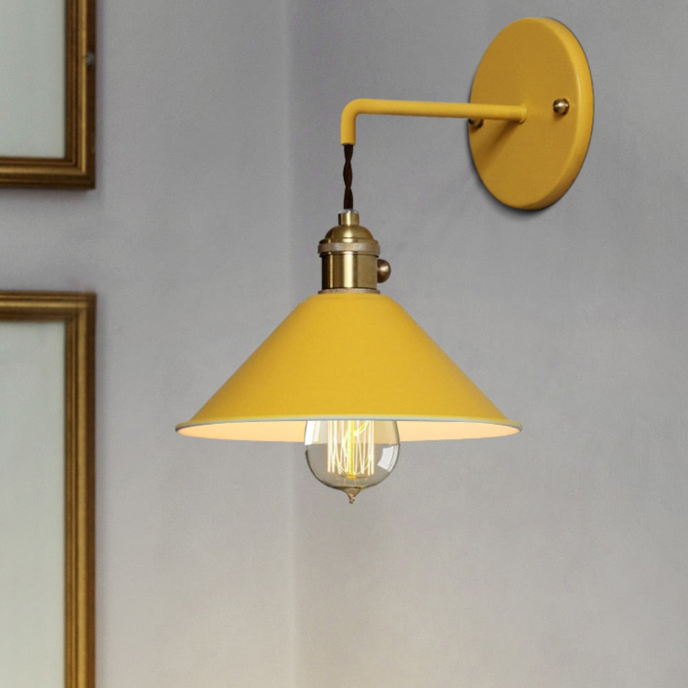 Skanto | Fargerike Vintage Vegglamper