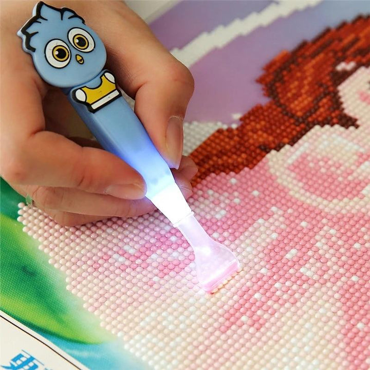 Diamond Painting LED Penn | Skanto