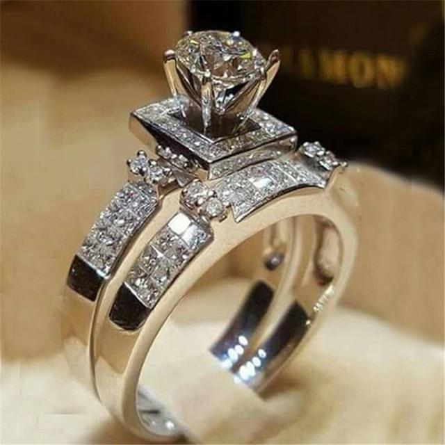 Elegant Forlovelsesbryllup Ring Sett | Skanto