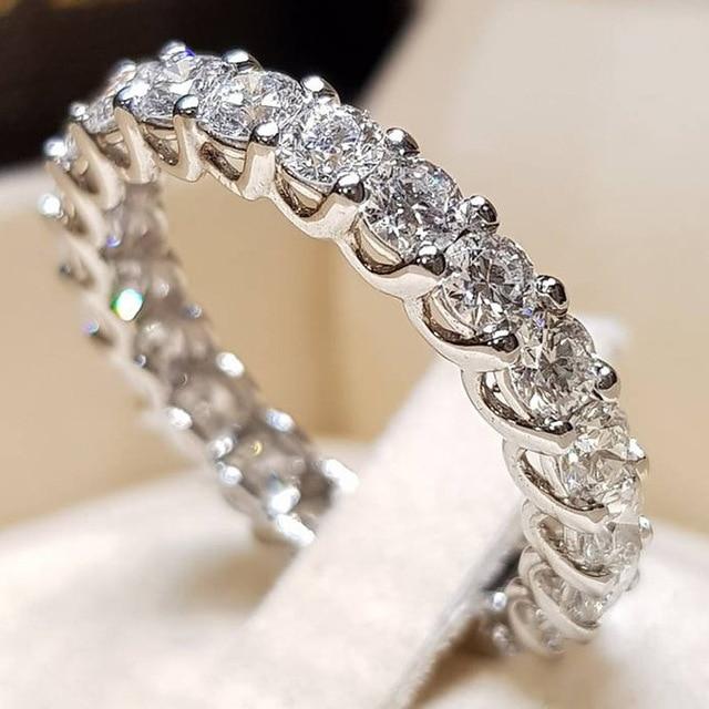 Elegant Forlovelsesbryllup Ring Sett | Skanto