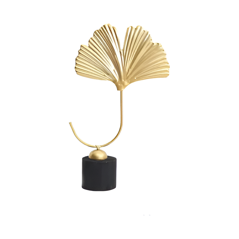 Minimalistisk Ginkgo-blad Skulptur for Elegant Naturlig Sjarm Skanto