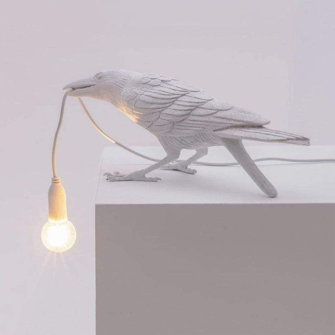 NachtRaaf Ambient Lampe – Dekorativ fuglelampe laget av harpiks for varmt lys | Skanto