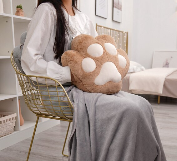 Skanto | Fluffy Bear Paw Håndvarmerpute