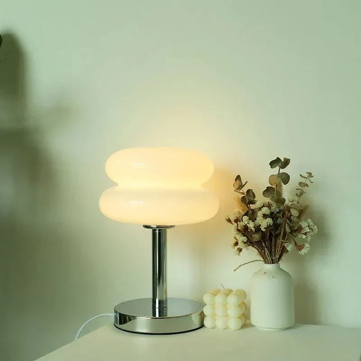 Skanto | Retro Makron Bordlampe laget av farget glass