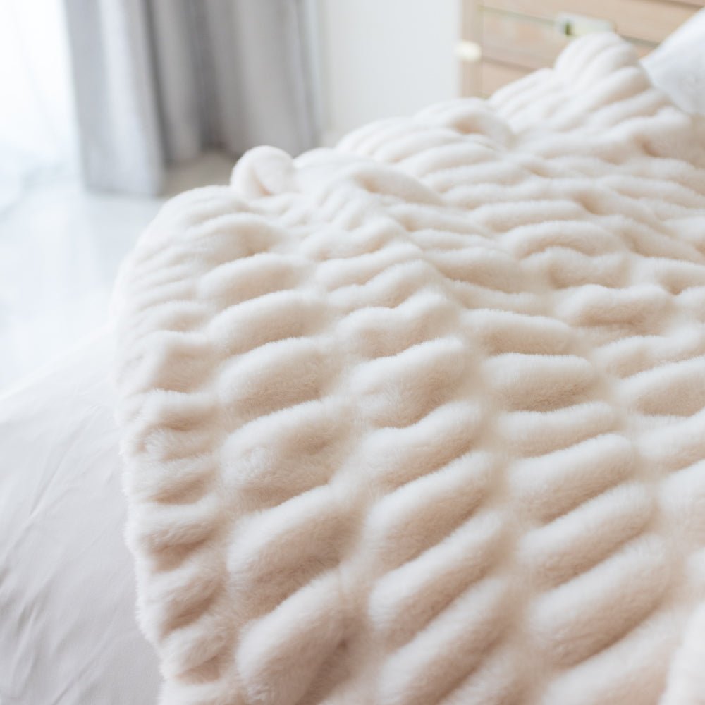 Faux Fur Blanket Ripple | Skanto