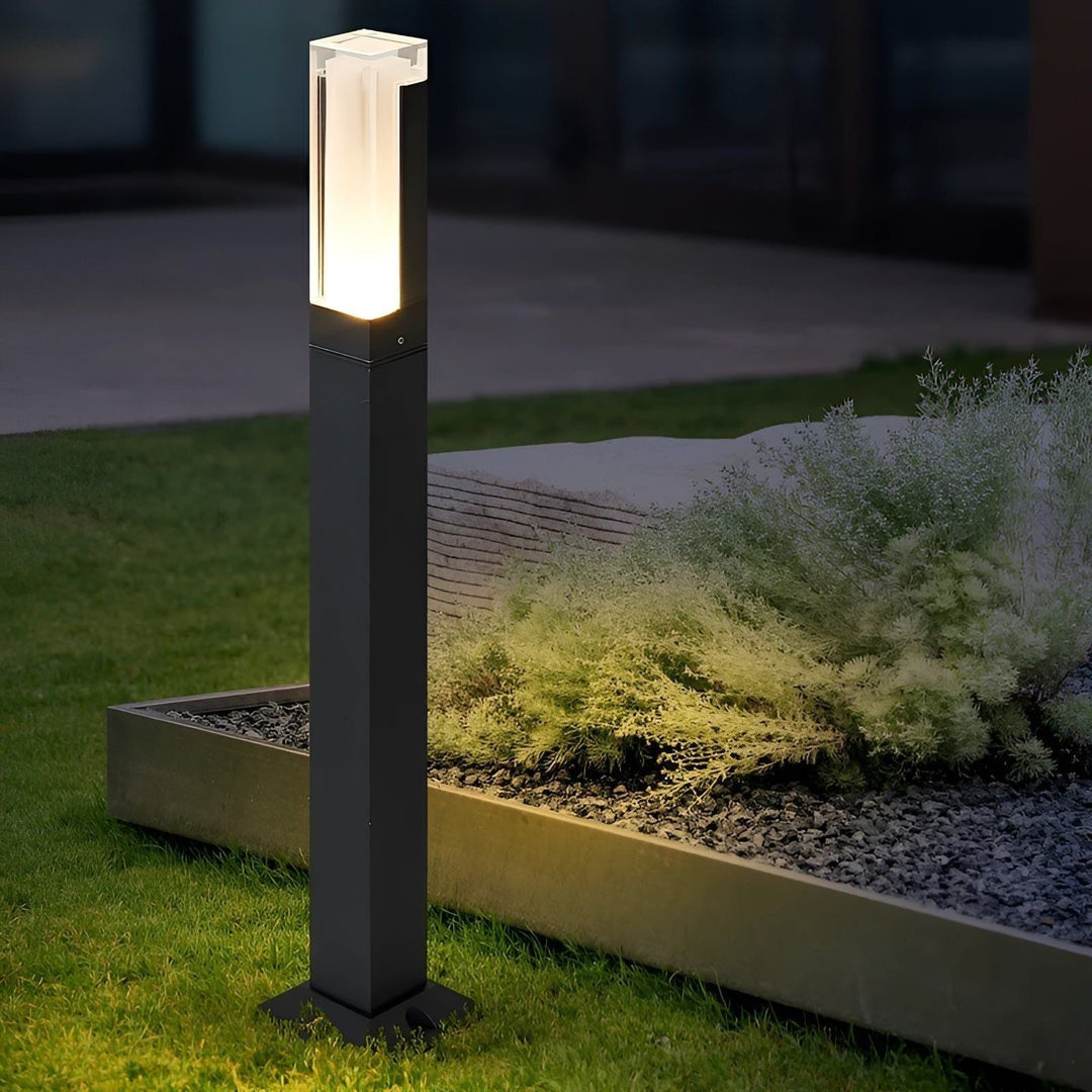 LuxeGarden Glow – Moderne LED-hagebelysning